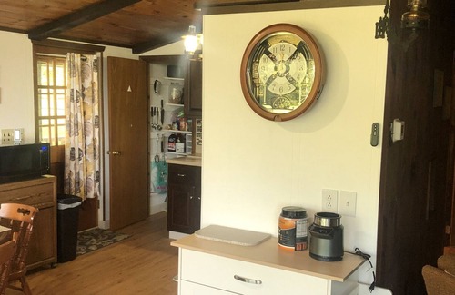 Lock Haven Cabin | Nature’s Best - Discount for veterans and 1st responders Great view. Sleeps 8