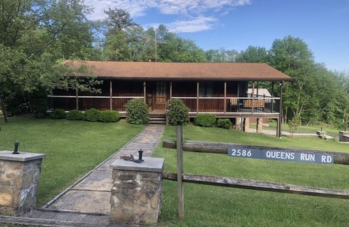 Lock Haven Cabin | Nature’s Best - Discount for veterans and 1st responders Great view. Sleeps 8