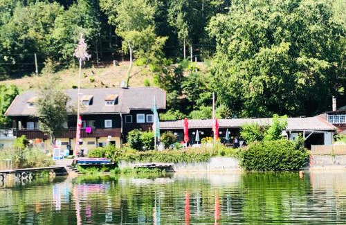 Seekirchen am Wallersee Bed & Breakfast | Naturfreundehaus Wallersee