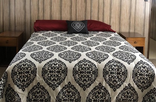 Naturita House | Naturita River Walk- Cute mobile home in the center of Naturita.