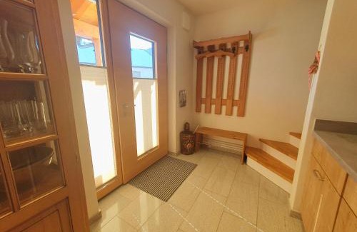 Nesselwang Apartment | NaturLogis Allgäu - nachhaltige Ferienwohnung im Bio-Lehmhaus, allergikerfreundlich, Terrasse mit Bergblick, inkl Königscard