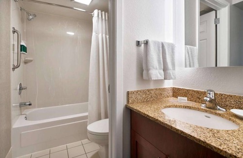Parole Hotel | Nautical Adventure Awaits in Annapolis Suites! Pets Allowed Here! Free Breakfast