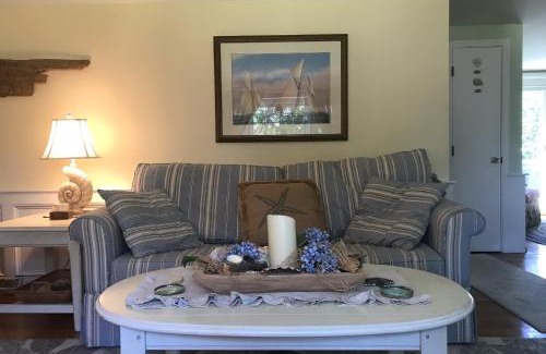 Yarmouth Port House | Nautical Nest