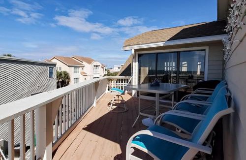 Holiday Isle Apartment | Nautical West 206