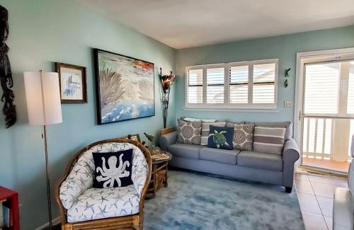Holiday Isle Apartment | Nautical West 206