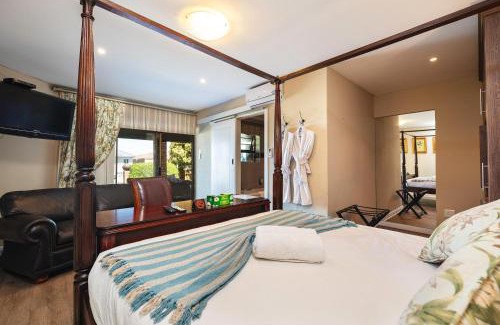 Bluewater Bay House | Nautilus Guesthouse