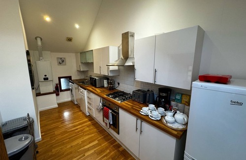 Plympton House | Naval base/Quietness/Parking/LongStays/6Guests