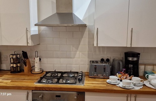 Plympton House | Naval base/Quietness/Parking/LongStays/6Guests