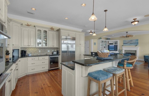 Navarre Beach Villa | Navarre Beach Villa w/Water Views Sleeps 12/Kayaks + Bikes + OPTIONAL CARTS