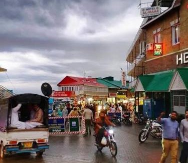 Murree Hotel | Naveed Hotel