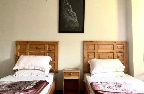 Gilgit House | Naveed Tourist Inn