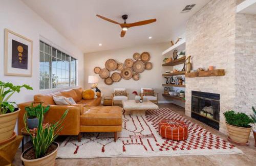 Landers House | Navigate Stays Presents Mystic Sky Desert Ranch