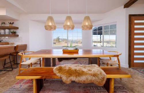 Landers House | Navigate Stays Presents Mystic Sky Desert Ranch