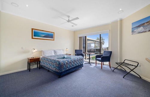 Port Lincoln Hotel | Navigators Motel