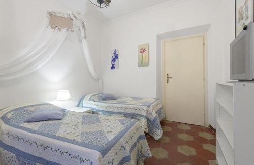 Rione V Ponte Apartment | Navona Family Apartment