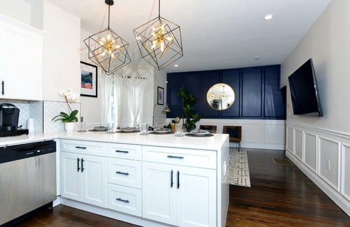 Everett Apartment | nBoston Luxury Home, Free parking, 5 mins to the Casino, 10 minutes to airport.