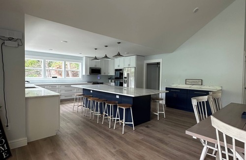 La Follette House | nBRAND NEW BEAUTIFUL LAKE FRONT HOME