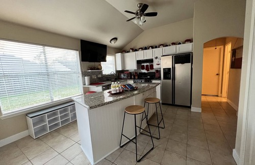 Atascocita House | NE Houston, Whole House, 3 bed 2 bath, 15 min from IAH Airport