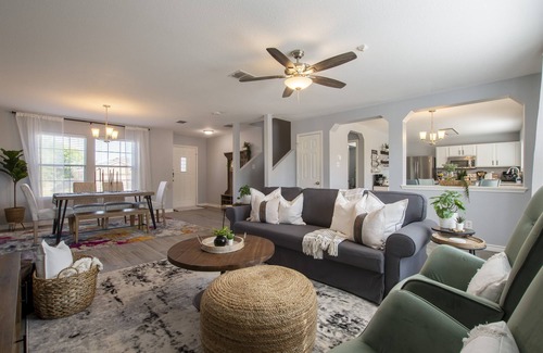 Cibolo House | NE SA Retreat | Fire Pit Patio Family Fun