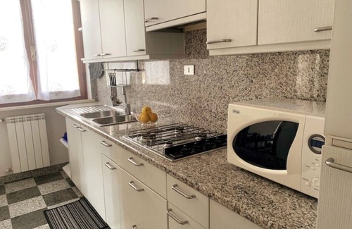 Fiumaretta Villa | Near beaches, 3 rooms, garden, parking spaces, nearby:Lerici and 5 Terre