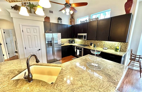 Sandestin Villa | Near Beach 3BR 3.5BA with Loft Sleeps 10 2 Golf Carts