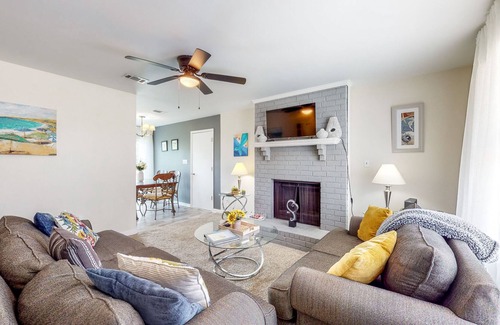 Myrtle Grove House | Near Beach w/ private yard & well-equipped kitchen