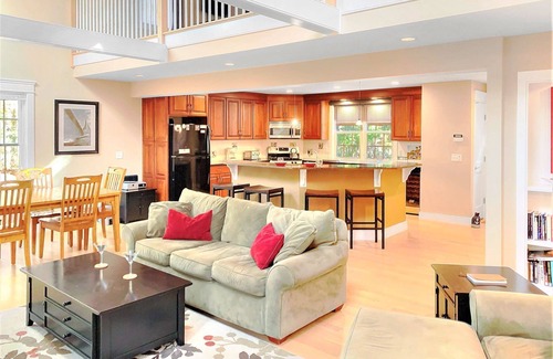 East Harwich House | Near Beaches Bike Trail AC WiFi Lower Cape Escape