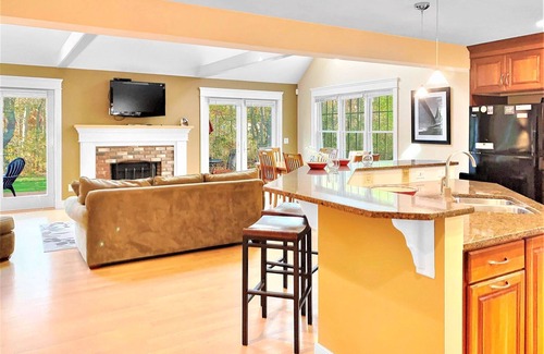East Harwich House | Near Beaches Bike Trail AC WiFi Lower Cape Escape
