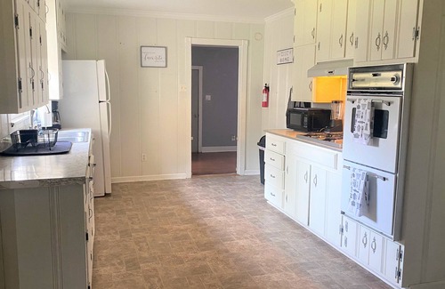 Westlake House | Near Casino's, Downtown, Shopping