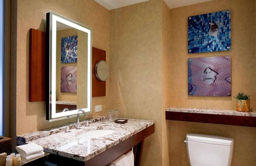 Midtown Hotel | Near Downtown Atlanta | Pet-friendly. Gym. Dining