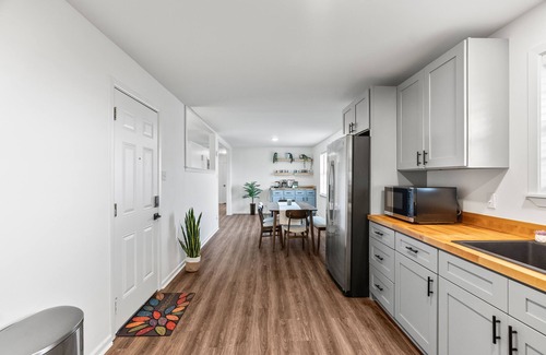 Hillcrest House | Near Downtown Little Rock 4 BR 2.5 BA House