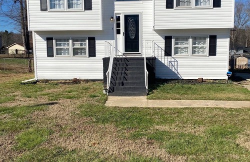 Travelers Rest House | Near great hiking trails and the friendly amenities of downtown Travelers Rest