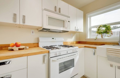 Cerrillos Apartment | Near Hiking: Dog-Friendly Studio in Los Cerrillos