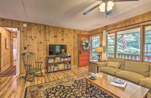 Roaring Gap House | Near Hiking Roaring Gap Retreat with Fire Pit!