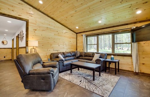 Hatfield House | Near Memorial Park Lake Arbutus Vacation Rental