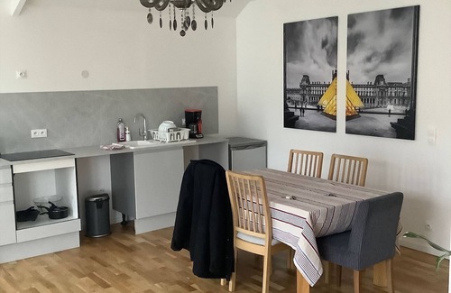 Villejuif House | Near Paris - 9bed - 5bath - parking