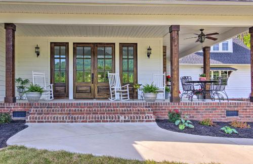 Tigerville Apartment | Near Parks, Trails and Lakes Quaint Landrum Escape!