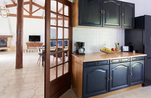 Montagnac Cottage | Near Pezenas - Cottage sleeps 8 in a vineyard of the 17th