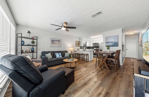 West Panama City Beach Condo | Near Pier Park + Beach | Laguna Beach Condo w/Patio | Gulf Walk