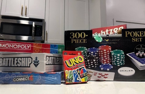 Cherry Apartment | Near Queens Campus | Pool,Gym,W/D,Balcony,Parking