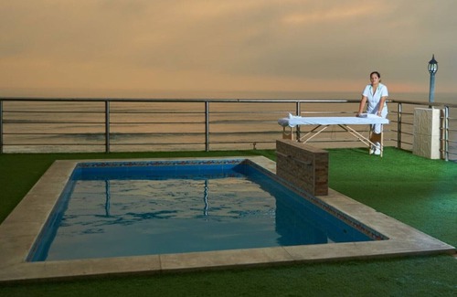 Huanchaco House | NEAR THE BEACHIN THE SAFE