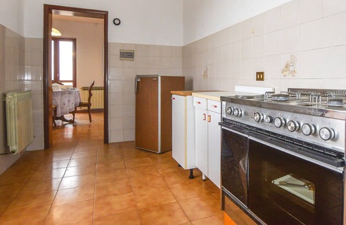 Riotorto Apartment | Near the beach and the Natural Park di Montioni welcomes you this spacious apartment!