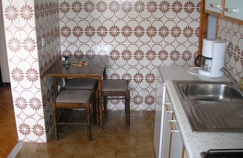 Petrcane Apartment | Near the beaches, sea view with enough comfort