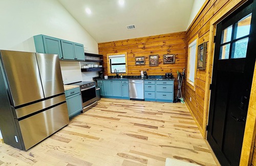 Jasper Cabin | Near the BuffaloNational River—2 bedroom, 2 bath cabin in Jasper, Arkansas