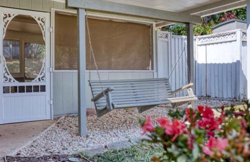 Fortson House | Near the Hospital and Dining - Sunrise Knoll Stay