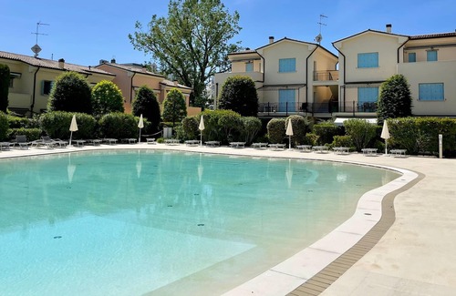 Faro Apartment | Near the sea-large terrace overlooking the pool-top floor