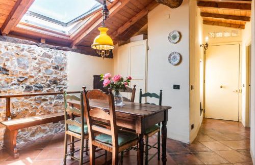 Borghetto di Vara Apartment | Nearby 5 Terre Lovely Mansarda