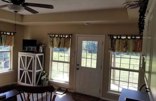 Garvin County House | Need to Unplug and Relax? This is Perfect!