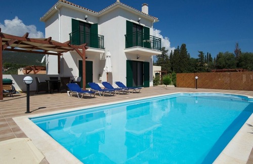 Sami Villa | Nefeli (2 Bedrooms, Sleeps 4 upstairs)