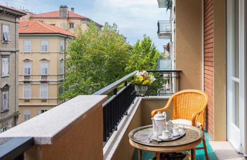 Citta Nuova-Barriera Nuova-San Vito-Citta Vecchia Apartment | Nel salotto di Trieste